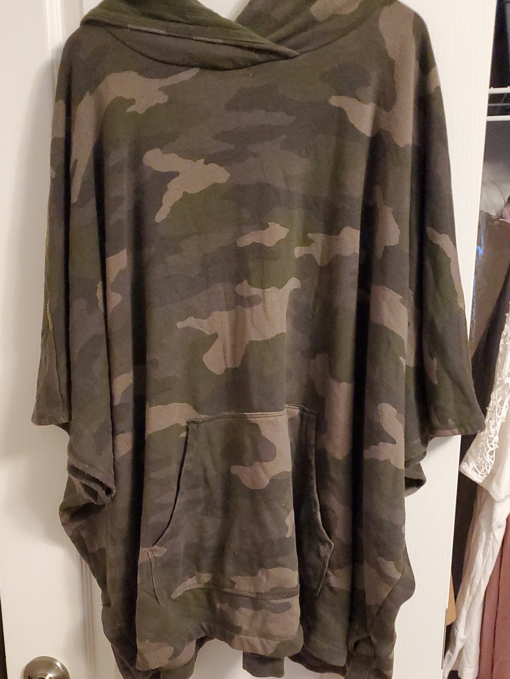 Aerie Camouflage Crewneck Sweater Hoodie - Olive Camo